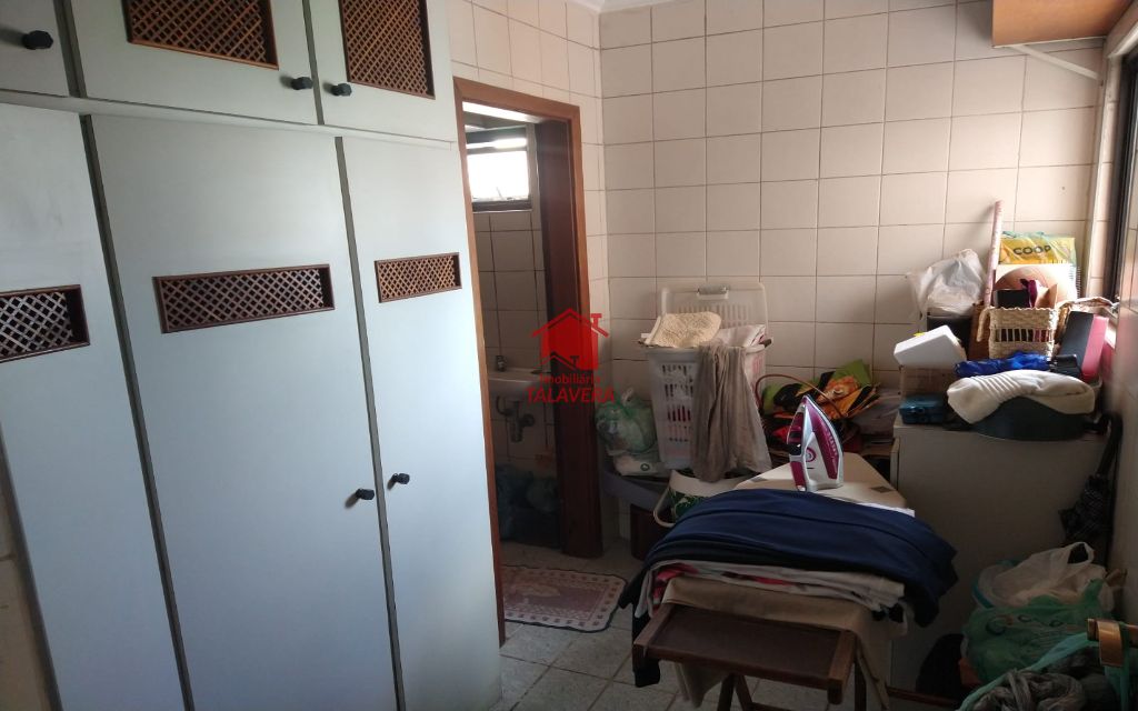 806b8b58-e441-42bc-a4aa-bded8a29051e-TALAVERA APARTAMENTO Santa Paula 10183 Apartamento Amplo Residencial!
O imóvel encontra-se em um local privilegiado. Com fácil acesso a  Avenida Goiás, Avenida Presidente Kennedy e Rua Afonso Pena. Acesso fácil e rápido para São Paulo, São Bernardo do Campo e Santo André. Diversas opções de comércios como farmácias, lojas, perfumarias, padarias e muito mais.

A região é ótima para você que busca praticidade, segurança e entretenimento, agende já uma visita!

Principais características:
Metragem privilegiada - Vista livre

Dimensões e características do Imóvel:
Metragem: 169m²
3 Dormitórios - 3 Banheiros - 1 Suíte - 3 Vagas - Academia - Área de Serviço - Armário Embutido - Armário de Cozinha - Copa - Cozinha - Dormitório Empregada - Elevador - Garagem Coberta - Lavabo - Playground - Sacada - Sala 2 ambientes. 

Vamos visitar?
04/04/2022