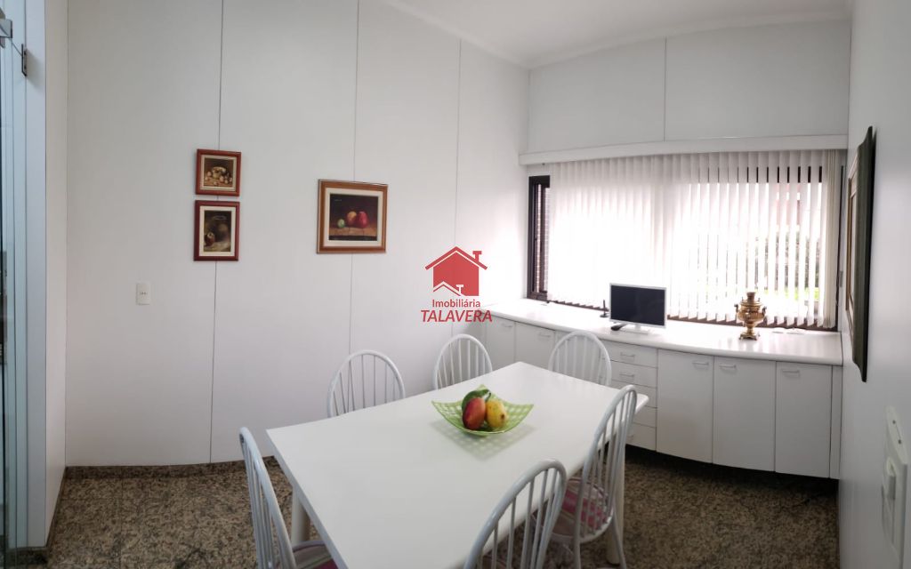 8074b031-9750-43d1-8d32-a998fac95078-TALAVERA APARTAMENTO Santa Paula 12055 Apartamento Residencial Impecável!
O imóvel encontra-se em um local privilegiado. Com fácil acesso a Rua Piauí, Avenida Doutor Augusto de Toledo, Rua Rafael Correia Sampaio, Avenida Goiás e Avenida Presidente Kennedy. Acesso fácil e rápido para São Paulo, São Bernardo do Campo e Santo André. Diversas opções de comércios como farmácias, lojas, perfumarias, padarias e muito mais.

A região é ótima para você que busca praticidade, segurança e entretenimento, agende já uma visita!

Principais características:
Metragem privilegiada - Apartamento impecável - Acabamento da melhor qualidade oferecida pelo mercado - Apartamento de Frente - Localização privilegiada - Lazer Completo

Dimensões e características do Imóvel:
Metragem: 270m²
4 dormitórios - 02 suítes - 04 banheiros - móveis planejados - academia - playground - piscina - salão de festas - área verde (jardim) - espaço gourmet.

Vamos visitar?
04/04/2022