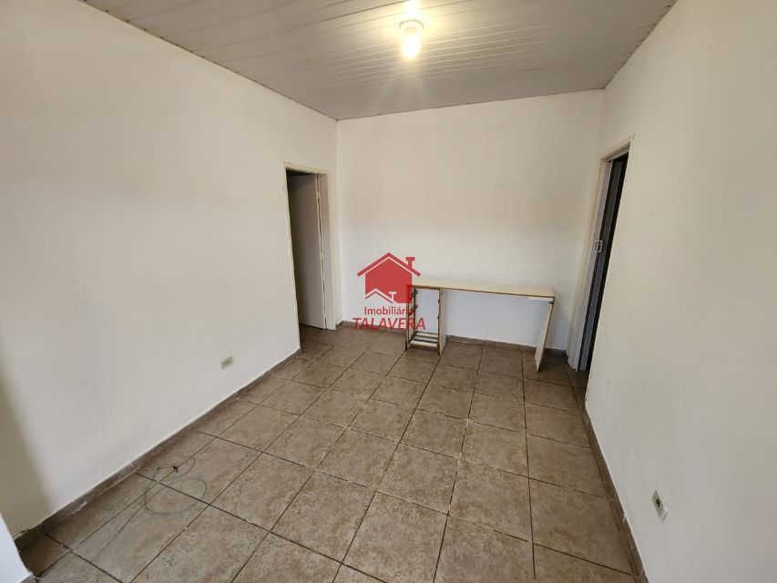 858eeb84-0d24-4e18-b1af-c0ee69ef9fc8-TALAVERA CASA Vila Palmares 19387 
Casa  com 85m² com 02 dormitórios, 01 sala , 01 cozinha ,01 banheiro social, 01 área de serviço, 01 quintal no fundos,01 vaga de garagem.



Vamos visitar?
