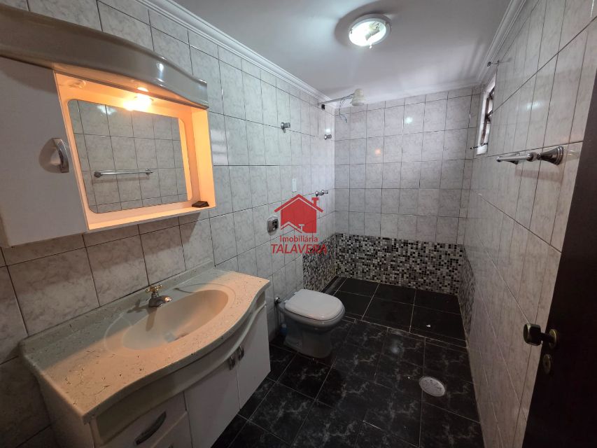 8d8f6229-56c1-43a5-a7f4-ac3bd58250cd-TALAVERA COBERTURA Osvaldo Cruz 20988 Cobertura para venda B. Oswaldo Cruz - São Caetano do Sul - SP.

180m com 03 dormitórios (01 suíte) - sala 02 ambientes - 01 cozinha planejada - 01 banheiro social - 01 área de serviço - espaço gourmet amplo - 02 vagas. Prédio com elevador. Sem lazer.

720.000,00 venda
600,00 condomínio
120,11 IPTU