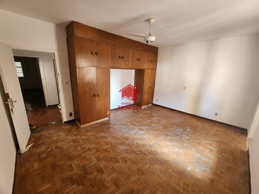 8e603622-8355-4511-ae60-9ec555671bb5-TALAVERA CASA Osvaldo Cruz 19426 Sobrado  de 120m² com 03 dormitórios sendo 01 suíte, 01 sala, 01 cozinha ,01 banheiro social, 01 área de serviço, 01 quintal com churrasqueira, 03 vagas de garagem .

Imóvel fica bem localizado .

Vamos visitar?
