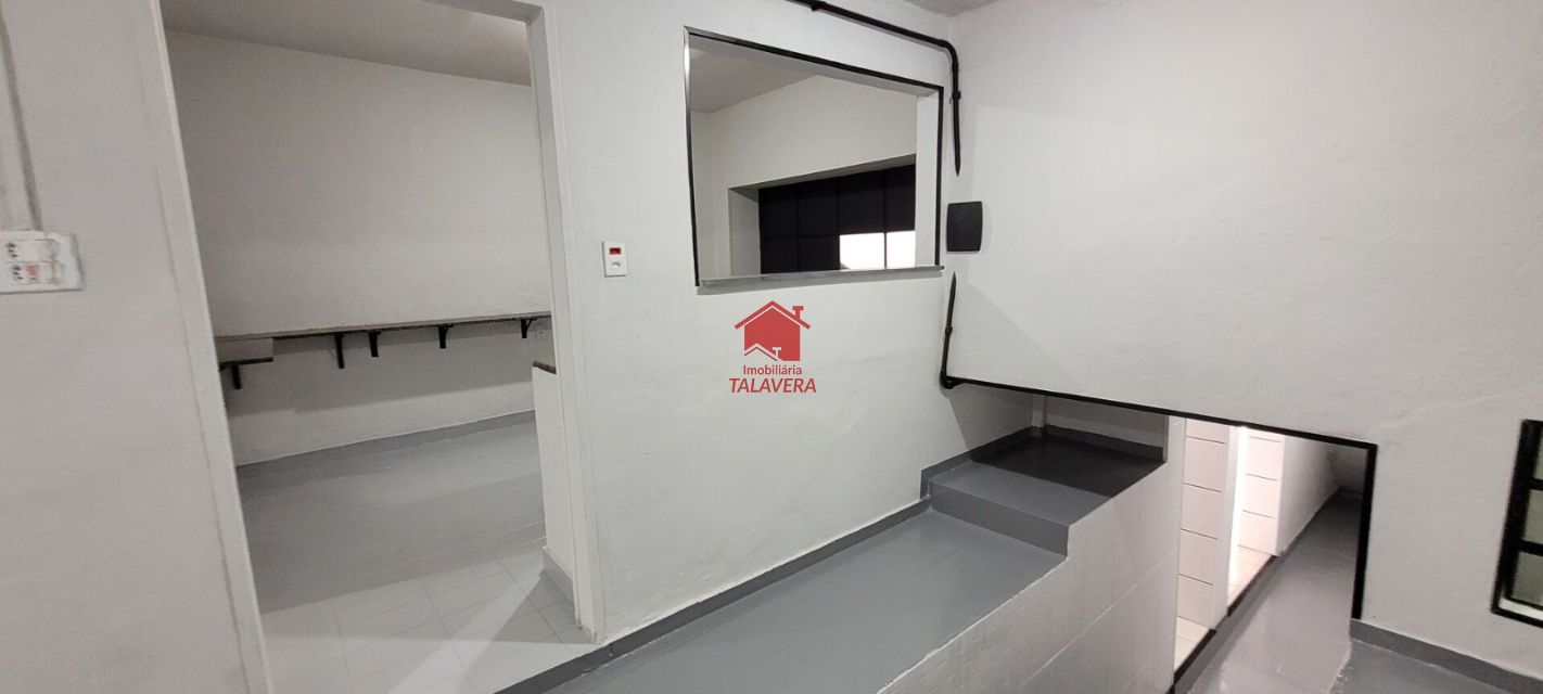 8fe7ff42-ce96-439e-b9f7-2c440b1938b4-TALAVERA COMERCIAL Sao Jose 19976 Oportunidade Única! 

Imóvel Comercial para Locação – Vila São José

Já pensou em assumir um ponto histórico da cidade e transformá-lo em um negócio de alto potencial?

Este imovel comercial de 90 m² foi por mais de 33 anos a tradicional Pizzaria O Marujo, a primeira da Vila São José, localizada ao lado do famoso Bar do Peixe (desde 1963)

O imóvel abrigou a Pizzaria O Marujo (1992–2024), referência para milhares de clientes.
Décadas de tradição em um endereço de alto fluxo e reconhecimento.
Localização privilegiada: ao lado de um dos bares mais conhecidos da região e grande sao paulo
Estrutura diferenciada, pronta para operar no modelo similar a dark kitchen, otimizando espaço e reduzindo custos.

Otima localização 

Vamos Visitar ?

