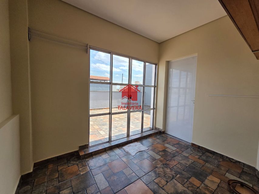 90703f02-aa76-40a4-b567-fcf27904f09e-TALAVERA CASA Nova Gerty 20520 Casa  Assobradada de 45m² com 01 dormitórios, 01 sala ,0 01 cozinha ,01 banheiro ,01 área de serviço e quintal 

Sem vaga de garagem 


total de 34 degraus 

Imóvel fica bem localizado .

Vamos visitar?
