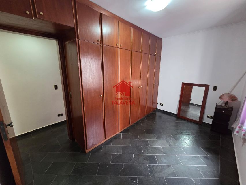 92d37580-e6e1-41e1-bdbb-96fd7d9929a9-TALAVERA APARTAMENTO Ceramica 20560 Apartamento com 75m com 02 dormitórios c/ armários (01 suíte) - 01 cozinha planejada - 01 sala com 02 ambientes - 01 banheiro social - 01 área de serviço. 02 vagas. Prédio com elevador. 




Otima localização 



Vamos Visitar ?