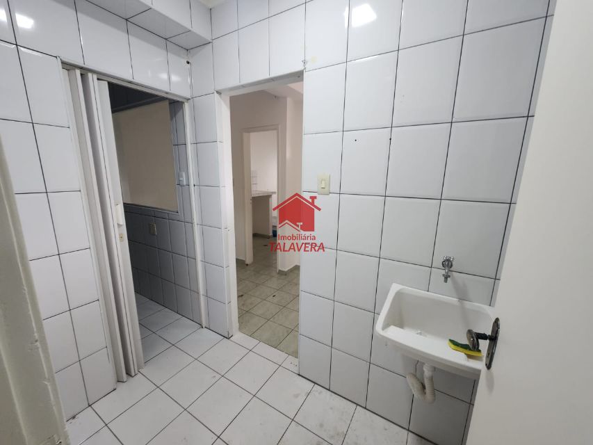 94fe0ccc-3db7-408b-ae94-186a05fef527-TALAVERA COMERCIAL Osvaldo Cruz 20128 Salão Comercial 

Salões Principais 80 m²

Piso Superior 
02 banheiros 
03  salas 


Piso Inferior 
130m² 

02 banheiros 
03 salas 
01 corredor aberto 

Imovel fica muito bem localizado 

Vamos Visitar 