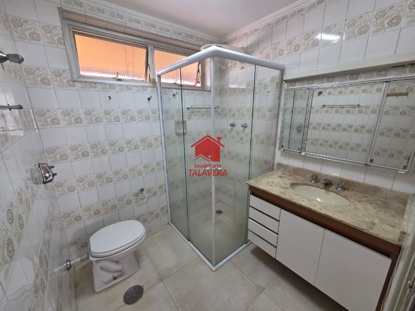 9623f8eb-dbae-4a79-92a3-880e0f4be37b-TALAVERA APARTAMENTO Osvaldo Cruz 20650 Apartamento de 100m² com 03 dormitórios, 01 sala para 02 ambientes, 01 cozinha ,01 banheiro social,01 lavabo , 01 área de serviço, 01 vaga de garagem 

Imóvel fica bem localizado .

Vamos visitar?
