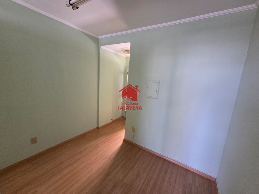 a66ac3b0-ab60-4d2f-a516-b6b6c3c483cc-TALAVERA COMERCIAL Centro 20825 ala Comercial  de 32,77m² com 01 banheiro 
 Recepção sala com ar condicionado  

Imóvel fica bem localizado 

Vamos visitar?
