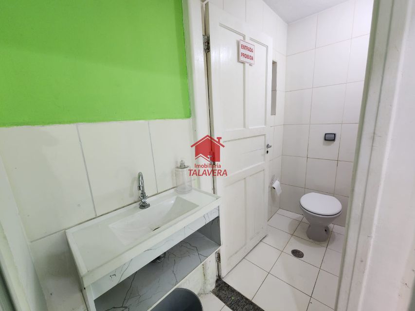 a71a7517-ab9f-4ed8-a4dd-284d80877b1e-TALAVERA COMERCIAL Santa Paula 19896 Salão comercial com 25 m² 
01 Banheiro  , 01 dispensa .


Imovel fica bem localizado.



Vamos Visitar ? 