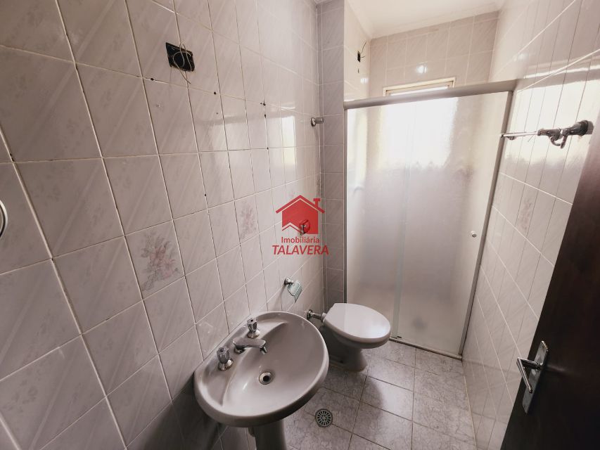 a72ad294-6104-48e8-a83b-7a80287c2a23-TALAVERA APARTAMENTO Maua 17923 Apartamento de 70m² com 02 dormitórios sendo 01 suíte , 01 sala para 02 ambientes, 01 banheiro social, 01 área de serviço, 01 vaga de garagem.

Imóvel fica próximo ao Colégio Alcina , Avenida Guido Aliberti 

Vamos visitar?
