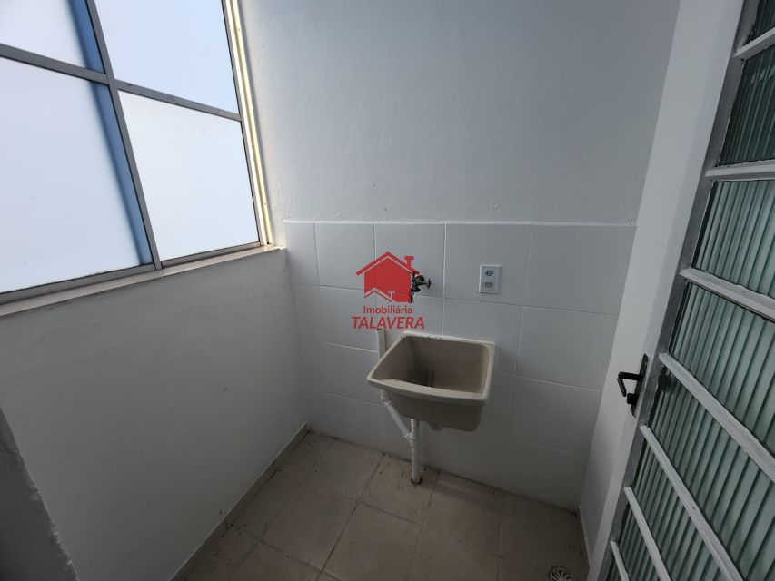a82cc354-f235-473d-84f5-3cde92dfea97-TALAVERA CASA Nova Gerty 19640 Apartamento   de 25m² com 01 dormitório, 01 sala, 01 cozinha ,01 banheiro, 01 área de serviço. Sem vaga de garagem 

Imóvel fica muito bem localizado .

Vamos visitar?
