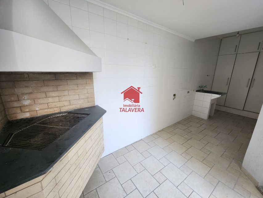 a86cfe52-d8b7-405c-801a-ba27a5f99585-TALAVERA SOBRADO Ceramica 19342 03 dormitórios (01 suíte) - sala 02 ambientes - cozinha planejada - 02 banheiros - lavabo - churrasqueira - despensa - área de serviço com dormitório e banheiro, 02 vagas.