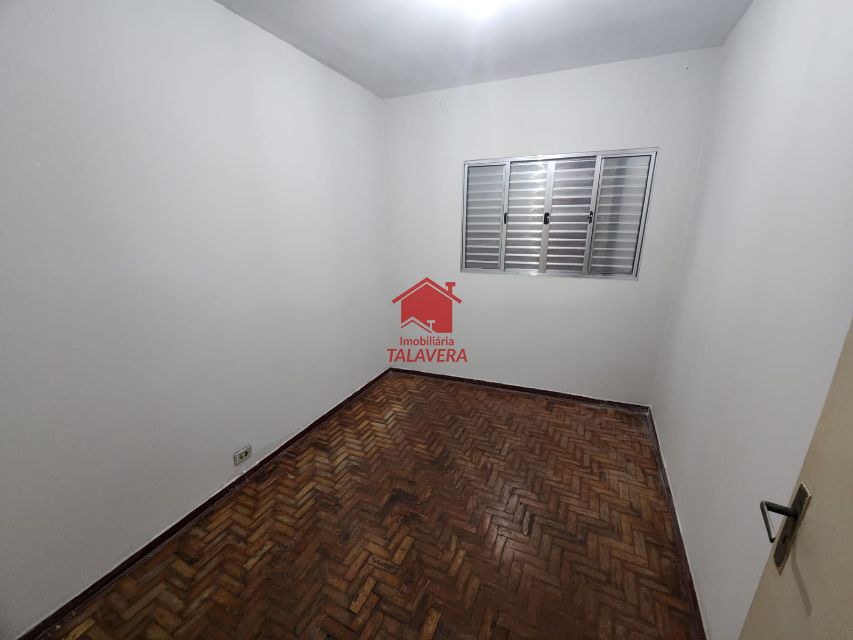 aafd2a14-6d14-43f1-9acd-2680c0176358-TALAVERA APARTAMENTO Osvaldo Cruz 18816 Apartamento  com 03 dormitórios, 01 sala ,01 cozinha , 01 banheiro social, 01 área de serviço , sem vaga de garagem 

Imóvel fica bem localizado .

Vamos visitar?
