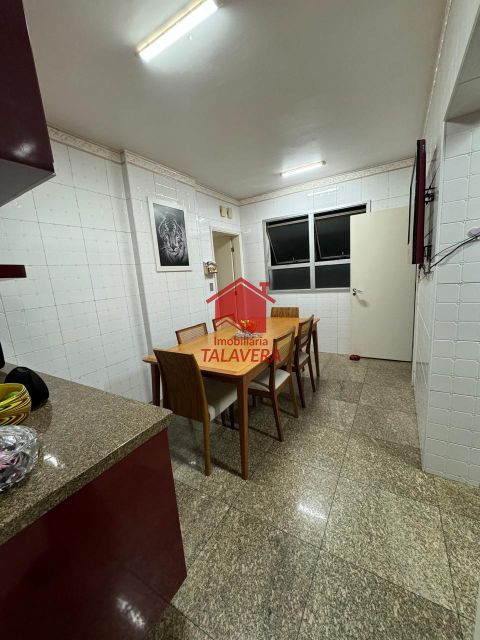 abd2fe84-b53e-4896-a8cf-94a1c42899ed-TALAVERA APARTAMENTO Santa Paula 17834 Edifício Maranhão
180m²
armários planejados na cozinha e dormitórios
04 dormitórios (01 suíte)
02 banheiros
lavabo
02 vagas
Prédio com piscina e salão de festas

860 mil 
2.150,00 condomínio/média mês
3.000,00 IPTU/ano

Vamos agendar uma visita?
