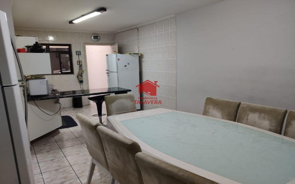 TALAVERA SOBRADO Nova Gerti 9193 Sobrado de 169m² de construção com 4 Banheiros, 3 Dormitórios, 1 Suite, 2 Vagas, Área de Serviço, Churrasqueira, Cozinha, Garagem Coberta, Quintal, Sala. 