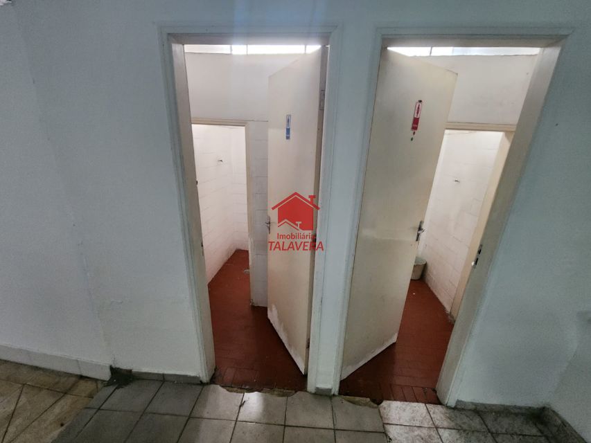 b0bba644-ee69-43c0-865b-a54cf440a06e-TALAVERA COMERCIAL Osvaldo Cruz 20119 Salão Comercial 

Salões Principais 80 m²

Piso Superior 
02 banheiros 
03  salas 


Piso Inferior 
130m² 

02 banheiros 
03 salas 
01 corredor aberto 

Imovel fica muito bem localizado 

Vamos Visitar 