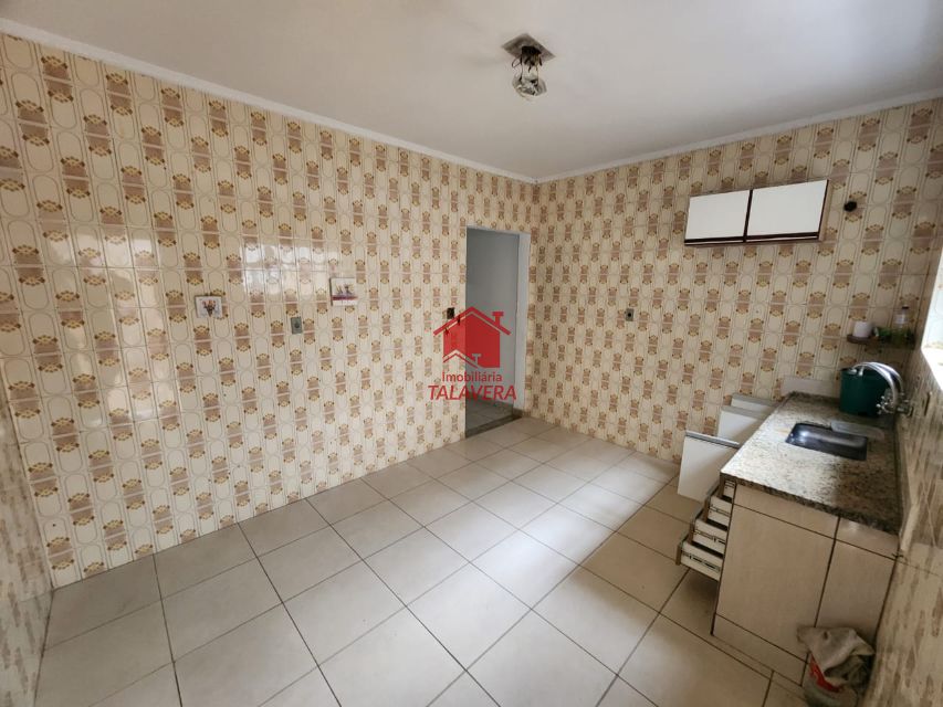 b0db4a5b-516b-4e9d-acf6-d23a5bef3894-TALAVERA SOBRADO Barcelona 19193 Sobrado com 128 m² total no térreo um salão de 36m².
Parte Superior composta por  03 dormitórios, 01 sala , 01 cozinha ,02 banheiros, 01 escritorio,01 área de serviço. 

Imóvel pode ser alugado Residencial ou Comercial .

Vamos visitar?
