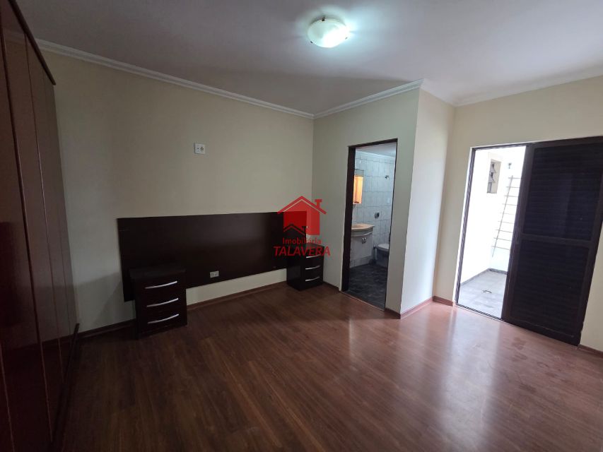 b13a3333-2828-45ad-a857-bce3f7bc6b1f-TALAVERA COBERTURA Osvaldo Cruz 20986 Cobertura para venda B. Oswaldo Cruz - São Caetano do Sul - SP.

180m com 03 dormitórios (01 suíte) - sala 02 ambientes - 01 cozinha planejada - 01 banheiro social - 01 área de serviço - espaço gourmet amplo - 02 vagas. Prédio com elevador. Sem lazer.

720.000,00 venda
600,00 condomínio
120,11 IPTU