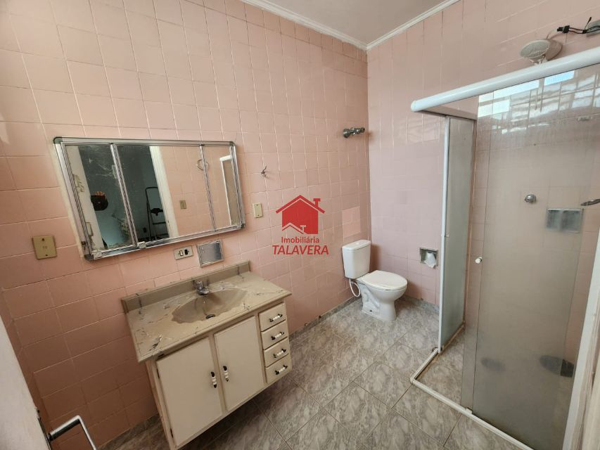 b1a852f1-6718-4c6a-a172-542bfe96c113-TALAVERA CASA Osvaldo Cruz 19431 Sobrado  de 120m² com 03 dormitórios sendo 01 suíte, 01 sala, 01 cozinha ,01 banheiro social, 01 área de serviço, 01 quintal com churrasqueira, 03 vagas de garagem .

Imóvel fica bem localizado .

Vamos visitar?
