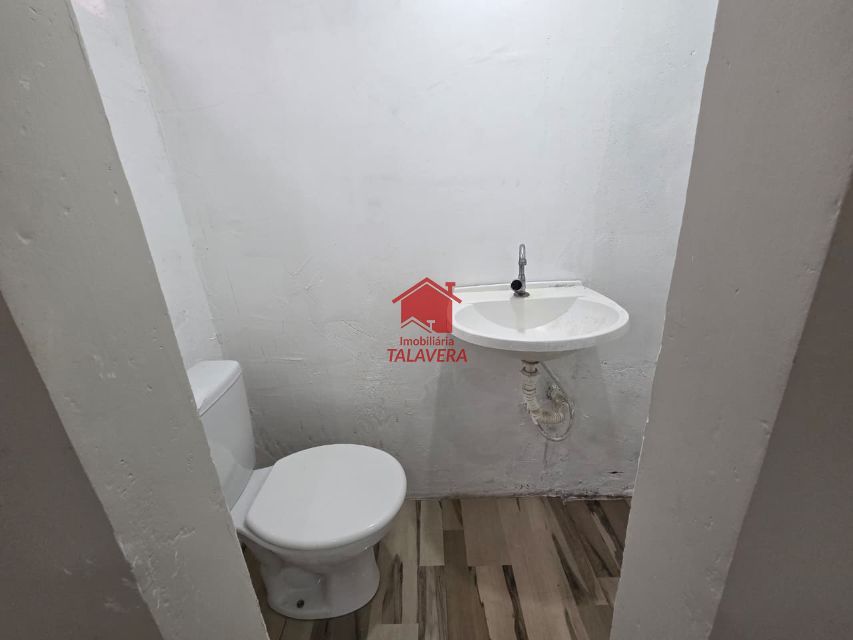 b2f08812-a546-412a-b1b1-e49d4b96da56-TALAVERA CASA Ceramica 20723 Térrea de 150m² com 03 dormitórios sendo 01 suíte , 01 sala, 01 cozinha ,01 banheiro social, 01 área de serviço com churrasqueira, 02 vagas de garagem 

Imóvel fica bem localizado 

Vamos visitar?

