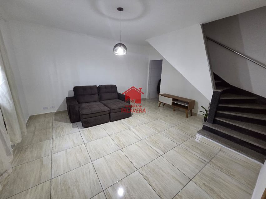 b596380f-cf6d-430f-ab38-d0952c5901e2-TALAVERA CASA Santa Maria 20738 Sobrado de 85m² com 03 dormitórios, 01 sala para 02 ambientes, 01 cozinha ,01 banheiro social, 01 área de serviço, , 02 vagas cobertas. 

Imóvel fica bem localizado .

Vamos visitar?

