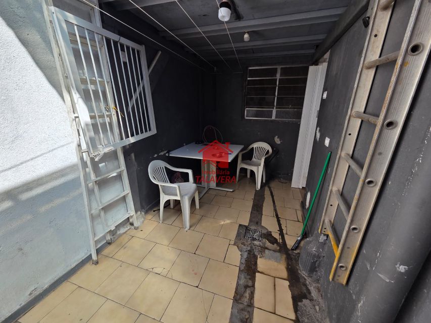 b5e6756f-08d8-406c-8141-f0690b3142ac-TALAVERA SOBRADO Osvaldo Cruz 21180 Sobrado para venda com 02 dormitórios - 01 suíte - 01 sala - 01 cozinha - 01 banheiro social - 01 área de serviço com churrasqueira. Sem garagem.

81m construção
59m terreno