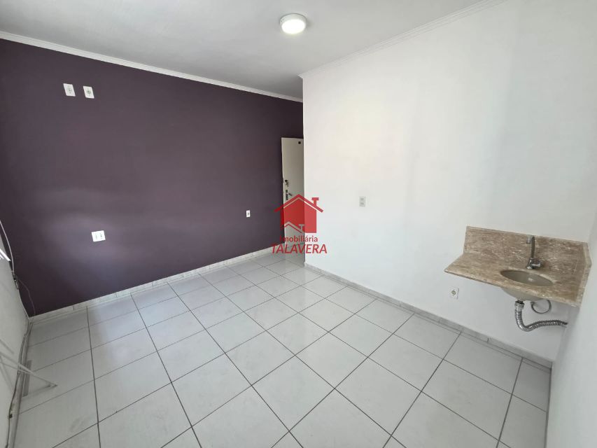 b75989f8-fab0-42c0-8d7c-8f19a1da6082-TALAVERA COMERCIAL Santa Paula 20254 Sala Comercial com 15 m ² 

01 banheiro compartilhado 
01 recepção 


Ramo Estética ou Saúde  



Imovel fica bem localizado 


Vamos Visitar ?
