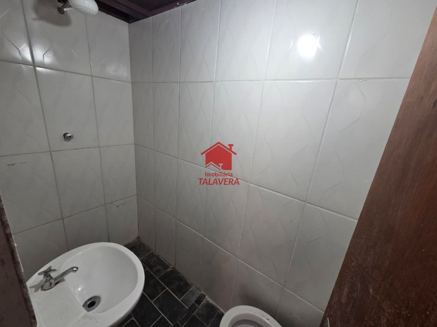 b868087d-1701-42fd-a5dc-ac998b95d160-TALAVERA KITNET Santa Paula 20846 kit Net com 30M²  01 dormitório, 01 sala , 01 cozinha , 01 banheiro, 01 área de serviço .

Imóvel fica próximo a rua amazonas .

Vamos visitar?