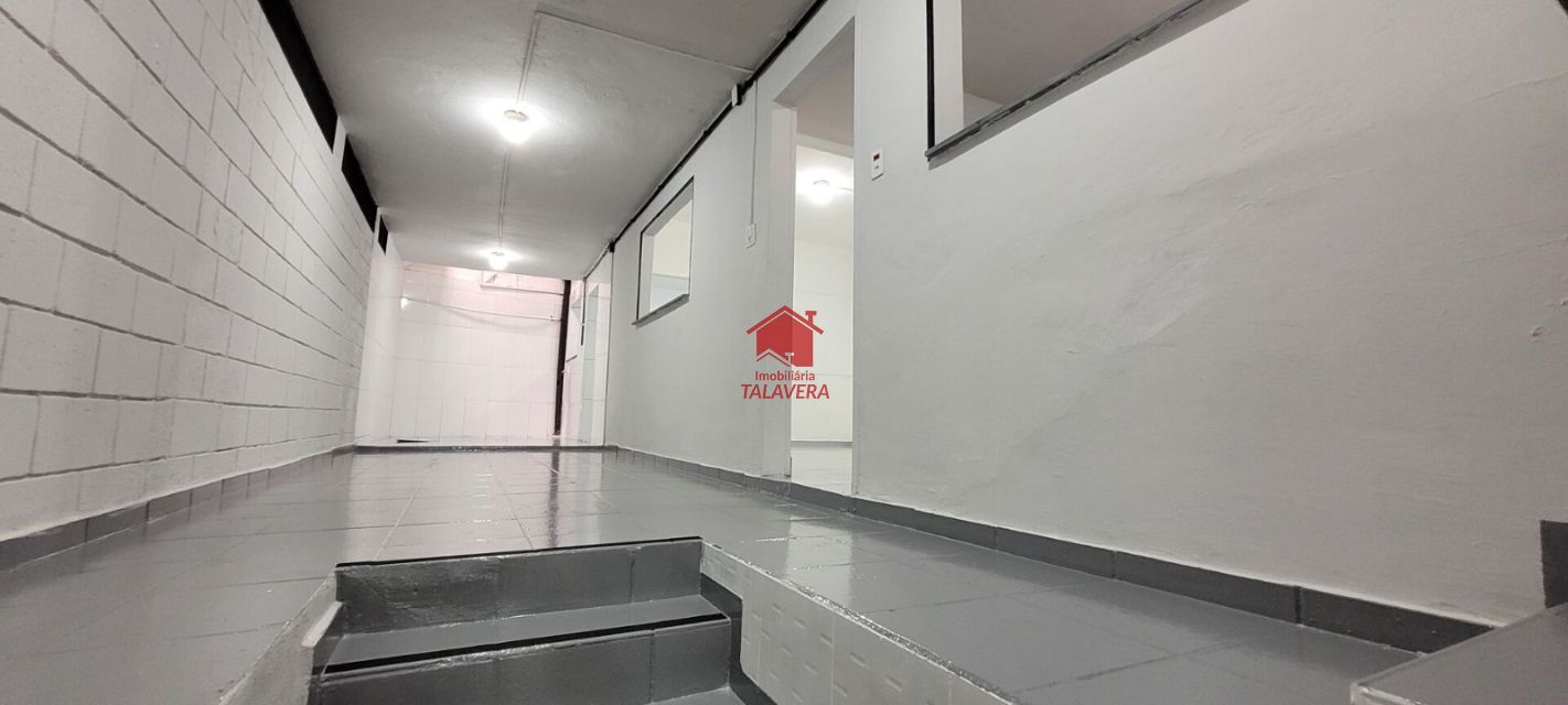 bcfcda34-e1ed-4d0b-b99c-288d450c5334-TALAVERA COMERCIAL Sao Jose 19968 Oportunidade Única! 

Imóvel Comercial para Locação – Vila São José

Já pensou em assumir um ponto histórico da cidade e transformá-lo em um negócio de alto potencial?

Este imovel comercial de 90 m² foi por mais de 33 anos a tradicional Pizzaria O Marujo, a primeira da Vila São José, localizada ao lado do famoso Bar do Peixe (desde 1963)

O imóvel abrigou a Pizzaria O Marujo (1992–2024), referência para milhares de clientes.
Décadas de tradição em um endereço de alto fluxo e reconhecimento.
Localização privilegiada: ao lado de um dos bares mais conhecidos da região e grande sao paulo
Estrutura diferenciada, pronta para operar no modelo similar a dark kitchen, otimizando espaço e reduzindo custos.

Otima localização 

Vamos Visitar ?

