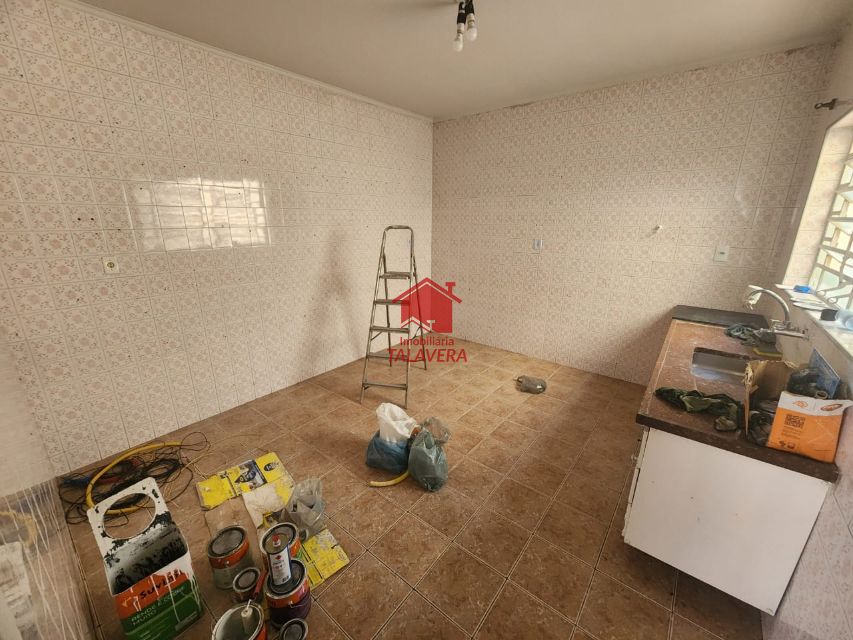 be6eac93-3efc-460b-9e21-8b2b270c300f-TALAVERA SOBRADO Osvaldo Cruz 19678 Sobrado de 85m² com 03 dormitórios, 01 sala para, 01 cozinha ,01 banheiro social, 01 área de serviço,01 vaga de garagem 

Imóvel fica bem localizado 

Vamos visitar?
