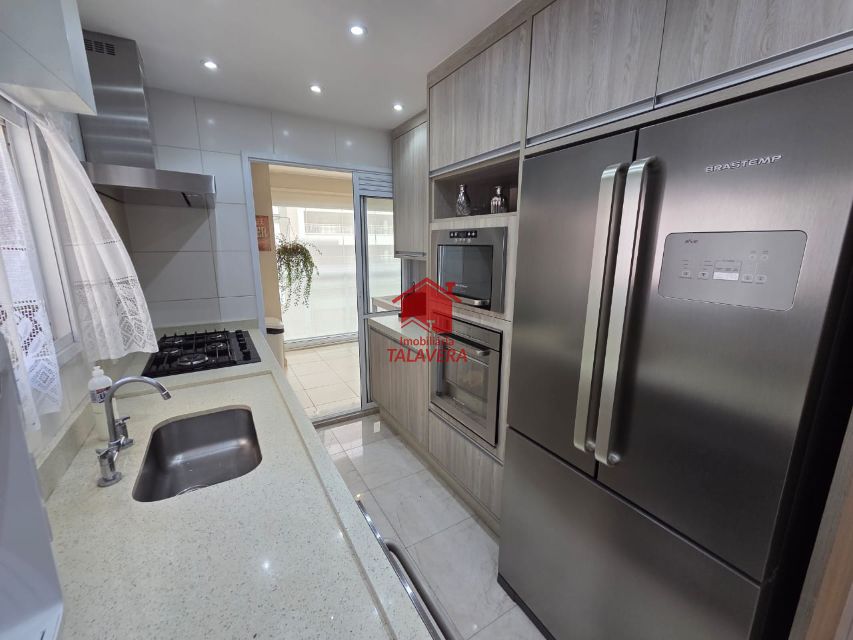 bedf2625-e54e-4eda-ab70-dab121c576f4-TALAVERA APARTAMENTO Espaco Ceramica 20487 Apartamento á venda 135 m com 3 dormitórios sendo 3 suítes, Alto Padrão Mobiliado, com varanda (sacada) gourmet, com conforto e sofisticação no melhor de São Caetano do Sul.
Apartamento mobiliado. 2 vagas.
Características do imóvel:
3 suítes ( dormitórios ) espaçosas, com acabamentos de bom gosto
Sala espaçosa com 2 ambientes, lavabo e iluminação natural abundante
Varanda gourmet com churrasqueira e fechamento em vidro perfeita para receber seus familiares e seus amigos
Cozinha ampla, planejada, integrada ao espaço com estilo e praticidade
Área de serviço com banheiro.
2 vagas de garagem privativas e bem localizadas

Vamos visitar?