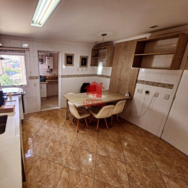 c00dfb35-8f97-4a76-af0a-06da8e1b9e53-TALAVERA APARTAMENTO Boa Vista 18560 Apartamento de 146m²  planejado com 03 suítes, 01 sala para 02 ambientes, varanda gourmet, 01 lavabo, 01 cozinha planejada ,01 aera de serviço  , 02 vagas de garagem. Prédio com lazer completo

Imóvel fica próximo Presidente Kenedy e Parque Linear 

Vamos visitar?

