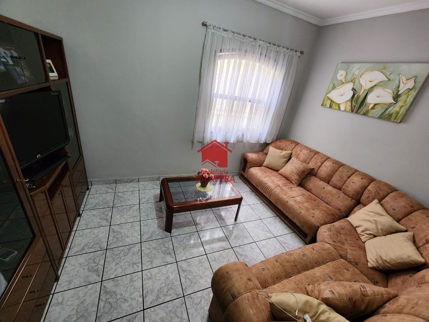 c1caefeb-607b-4ede-a534-3f712307545d-TALAVERA CASA Osvaldo Cruz 18262 Dimensões, características e localização do imóvel:

Área Construída: 240m²
Área do Terreno: 160m²
Frente: 8,00m²

Casa com 02 dormitórios (01 suíte com banheira) - sala - cozinha - banheiro social - área de serviço - quintal amplo no centro do imóvel - varanda - 02 vagas.

O imóvel conta com um comércio.

Imóvel fica próximo da rua Visconde de Inhaúma, Parque Chico Mendes, Park Shopping São Caetano e Hospital São Luiz.

Vamos visitar?
