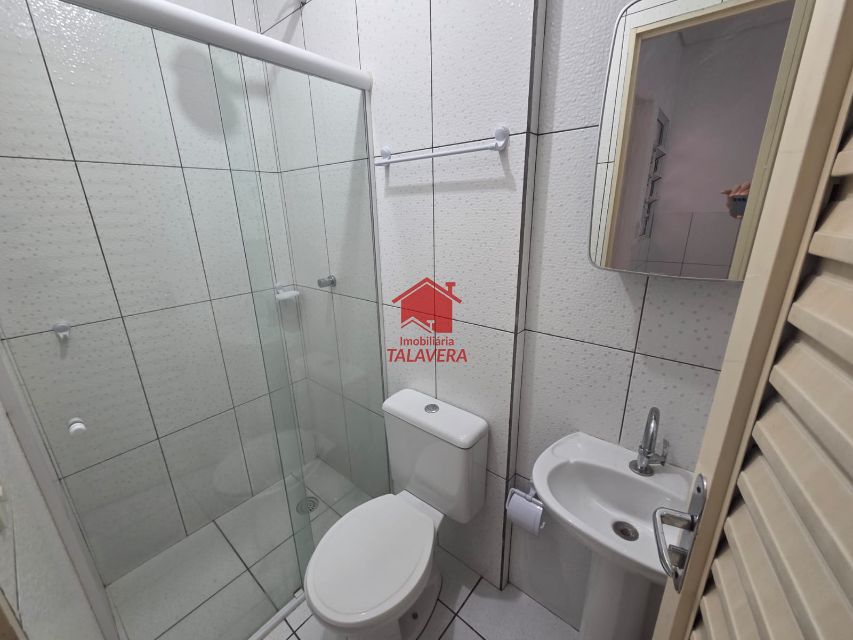 c34d615c-158a-469d-b67b-3c7ac0d86671-TALAVERA CASA Olimpico 20953 Imóvel com 18m

Aluguel: R$ 1.000,00
Rateio: R$172,00
Água: R$ 30,00 por pessoa
IPTU: R$ 27,00
Tx. lixo: R$ 12,00


Mais 03 kitnets no quintal
Luz individual