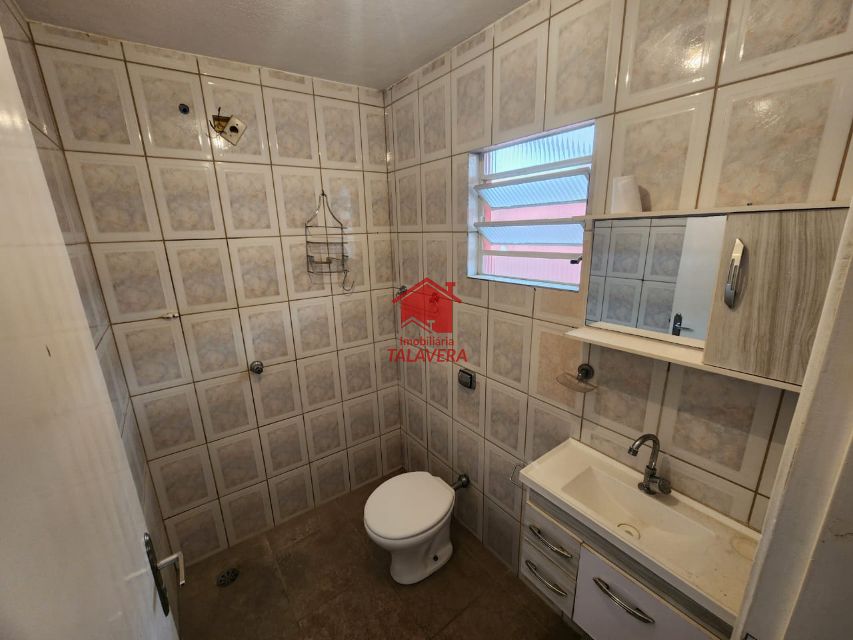 c390bb3a-844e-4f11-9fdc-9419051066c5-TALAVERA CASA Vila Palmares 19384 
Casa  com 85m² com 02 dormitórios, 01 sala , 01 cozinha ,01 banheiro social, 01 área de serviço, 01 quintal no fundos,01 vaga de garagem.



Vamos visitar?
