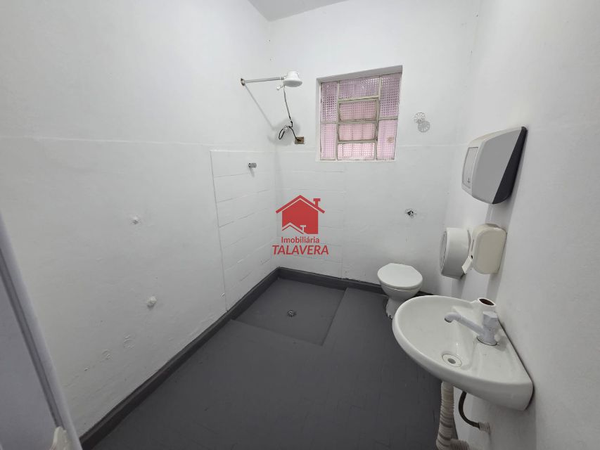 c5700b56-1fbe-4b9b-9d87-ab3bcd2c4a96-TALAVERA COMERCIAL Olimpico 20640 Casa Comercial de 85m² com 05 salas , 01 cozinha ,01 banheiro,01 lavabo  01 área de serviço, 02 vagas.

Imóvel fica bem localizado .

Vamos visitar?
