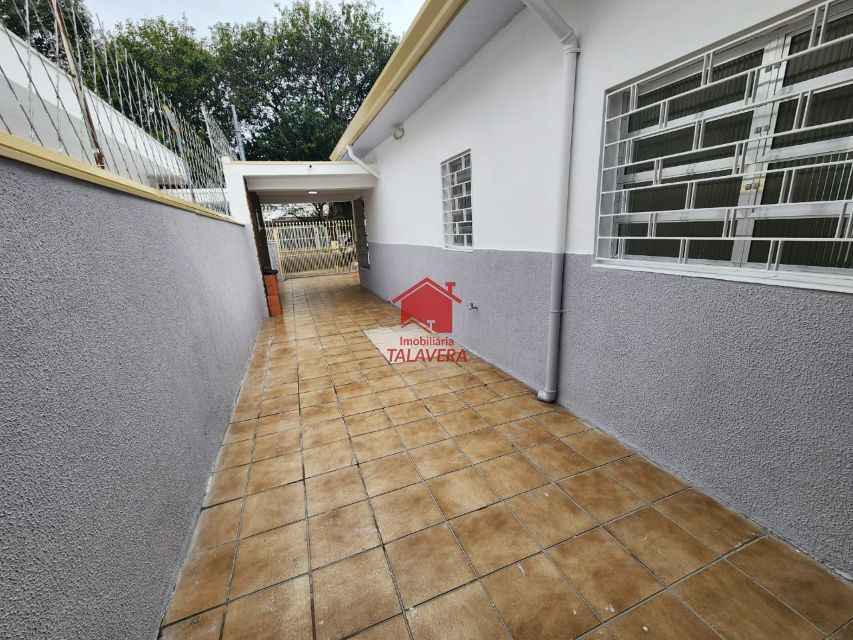 c9d6c8b8-e54c-46b3-8b8e-30251ec325ac-TALAVERA CASA Osvaldo Cruz 19985 Apartamento de 260m² com 02 dormitórios, 01 sala, 01 cozinha ,02 banheiros, 01 copa ,01 área de serviço  01 quintal , 05 vagas  de garagem.

Imóvel fica próximo á Visconde de Inhauma .

Vamos visitar?

