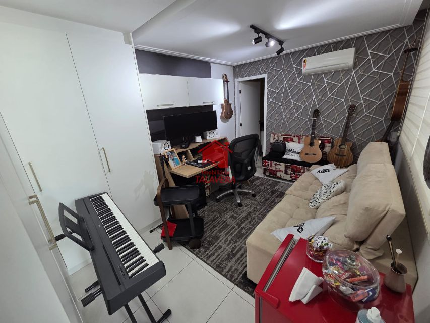 cb19ef2b-b08e-4cfc-ab73-3b3b974b32d3-TALAVERA COBERTURA Nova Gerty 20613 Principais características:
177m toda planejada e ar condicionado nos cômodos com 04 dormitórios (02 suítes), sala 02 ambientes com sacada, cozinha, área de serviço, banheiro social, área gourmet com lavabo, quintal com 30m e 03 vagas. Prédio com elevador, salão de festas e academia.


Vamos Visitar??



