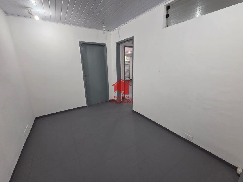 cdaada62-84fc-4913-a202-691f4d1b65df-TALAVERA COMERCIAL Olimpico 20642 Casa Comercial de 85m² com 05 salas , 01 cozinha ,01 banheiro,01 lavabo  01 área de serviço, 02 vagas.

Imóvel fica bem localizado .

Vamos visitar?
