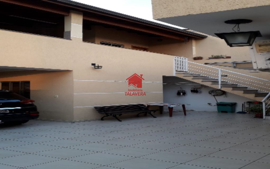 ce6167f4-da4c-40b7-91c5-f7e24bf76f2e-TALAVERA CASA Vila Palmares 13883 Ótimo Casa Térrea Residencial!
O imóvel encontra-se em um local privilegiado. Com fácil acesso ao Supermercado Bem Barato, Supermercado Peg Pese, Neppe Matérias Elétricos, Padarias, Farmácias e muito mais.

A região é ótima para você que busca praticidade, segurança e entretenimento, agende já uma visita!

Principais características:
Casa toda térrea - toda em piso porcelanato - área gourmet com churrasqueira - móveis planejados

Dimensões e características do Imóvel:
Área Construída: 198m²
Área do Terreno: 250m²
Frente: 10,00m²
Fundos: 25,00m²
03 dormitórios - 01 suíte - sala 02 ambientes - cozinha - 04 banheiros - 07 vagas - quintal - jardim - canil - edícula - área gourmet coberta com churrasqueira

Vamos visitar?