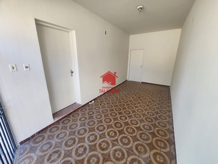 d9234922-64d0-4967-ad89-763938d76d26-TALAVERA SOBRADO Osvaldo Cruz 19680 Sobrado de 85m² com 03 dormitórios, 01 sala para, 01 cozinha ,01 banheiro social, 01 área de serviço,01 vaga de garagem 

Imóvel fica bem localizado 

Vamos visitar?
