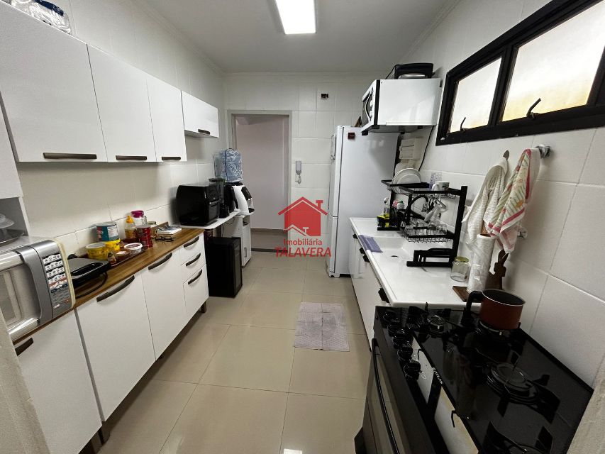 db25b222-38b1-4d05-8c39-80b030fb4c69-TALAVERA APARTAMENTO Fundacao 18686 Dimensões, características e localização do imóvel:

Área: 86m²

03 dormitórios - 01 sala para 02 ambientes - 01 banheiro social - 01 banheiro de empregada - 01 área de serviço – 01 cozinha – 01 vaga.

Prédio com elevador e salão de festas.

Imóvel fica próximo do Centro de São Caetano do Sul.

Vamos visitar?
