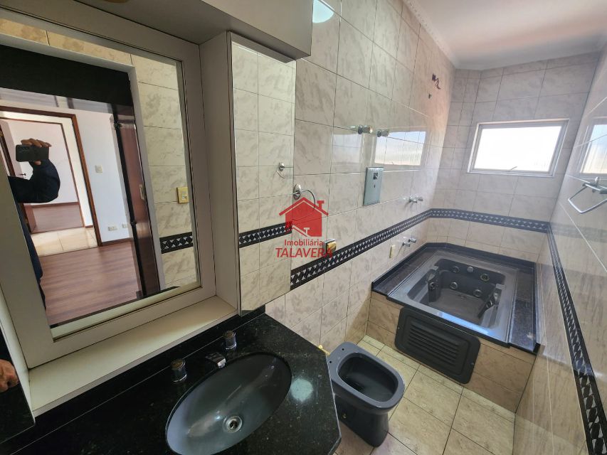 dbef3511-0927-4aa1-8d11-d33bc64973a7-TALAVERA APARTAMENTO Boa Vista 19324 02 dormitórios - 01 suíte - sala 02 ambientes - cozinha - banheiro social - área de serviço - 01 vaga determinada. Prédio sem elevador (apenas escada).