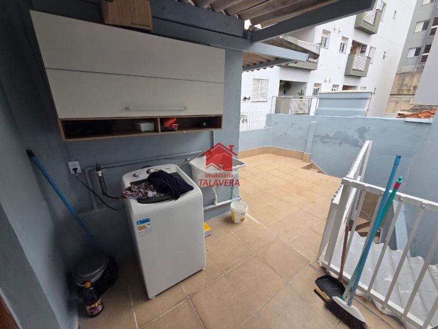 dd665188-231a-4d64-a72f-6e6e94d2491c-TALAVERA CASA Santa Maria 20729 Sobrado de 85m² com 03 dormitórios, 01 sala para 02 ambientes, 01 cozinha ,01 banheiro social, 01 área de serviço, , 02 vagas cobertas. 

Imóvel fica bem localizado .

Vamos visitar?

