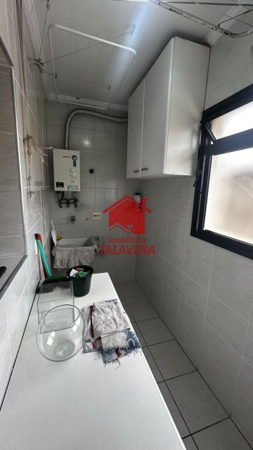 dd716ddb-56d6-4c71-bc15-93c5c2dc7a86-TALAVERA APARTAMENTO Santa Maria 21158 Apartamento de125,28m² com 03 dormitórios sendo 01 suíte com armários, 01 sala para 02 ambientes, 01 cozinha planejada, 01 banheiro social, 01 área de serviço.

02 vagas de garagem 

Prédio com elevador , portaria , salão de festas e jogos


Imóvel fica bem localizado .

Vamos visitar?
