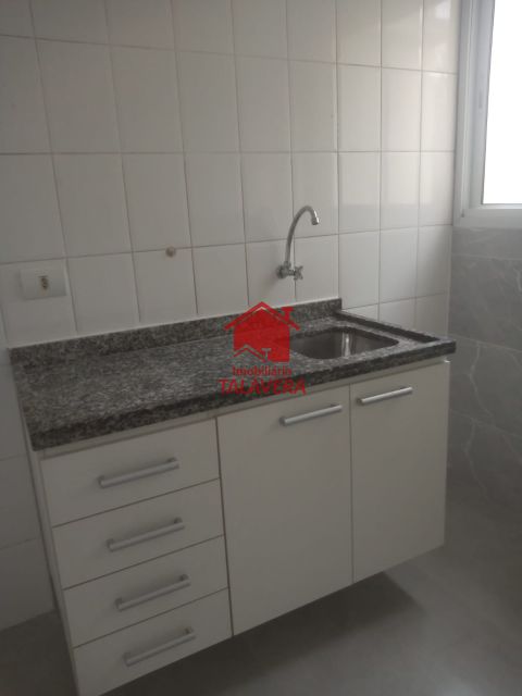 defbea7a-b7f2-4f9a-8ba0-8dcdb366bb71-TALAVERA APARTAMENTO Vila Palmares 18221 Apartamento de 45m² com 02 dormitórios, 01 sala , 01 cozinha , 01 banheiro ,01 área de serviço, 01 vaga de garagem . Prédio com lazer completo .

Imóvel fica próximo ao Supermercado Bem barato .

Vamos visitar?
