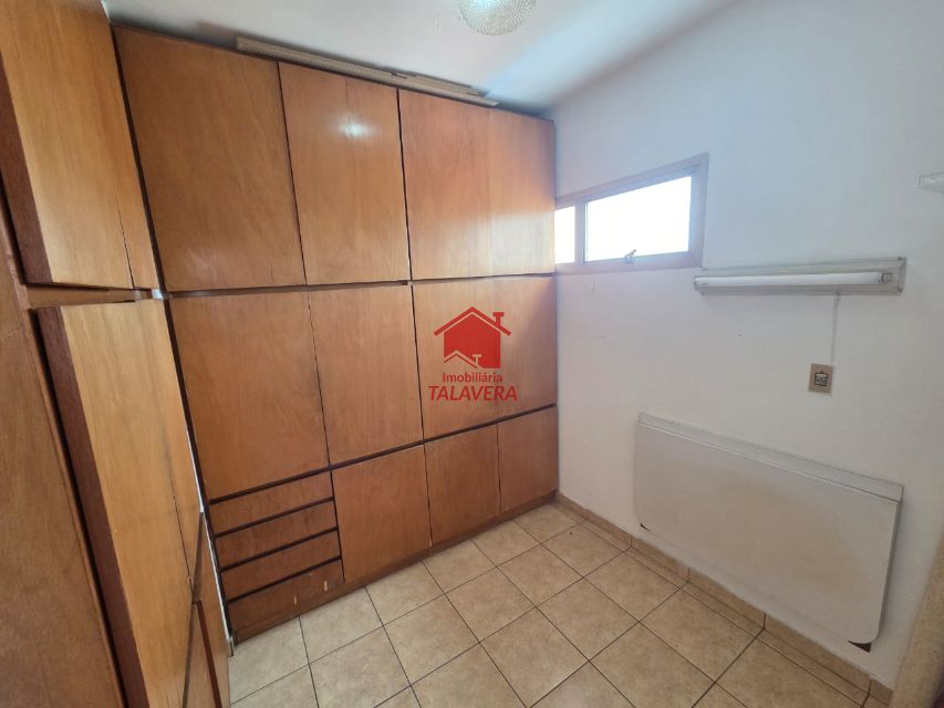 e8e5089c-aab4-4479-a825-b560089819d8-TALAVERA APARTAMENTO Osvaldo Cruz 20649 Apartamento de 100m² com 03 dormitórios, 01 sala para 02 ambientes, 01 cozinha ,01 banheiro social,01 lavabo , 01 área de serviço, 01 vaga de garagem 

Imóvel fica bem localizado .

Vamos visitar?
