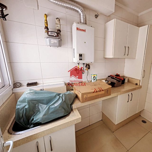 eb22ce6e-f35b-4a39-88dd-96b16f35a056-TALAVERA APARTAMENTO Boa Vista 18558 Apartamento de 146m²  planejado com 03 suítes, 01 sala para 02 ambientes, varanda gourmet, 01 lavabo, 01 cozinha planejada ,01 aera de serviço  , 02 vagas de garagem. Prédio com lazer completo

Imóvel fica próximo Presidente Kenedy e Parque Linear 

Vamos visitar?
