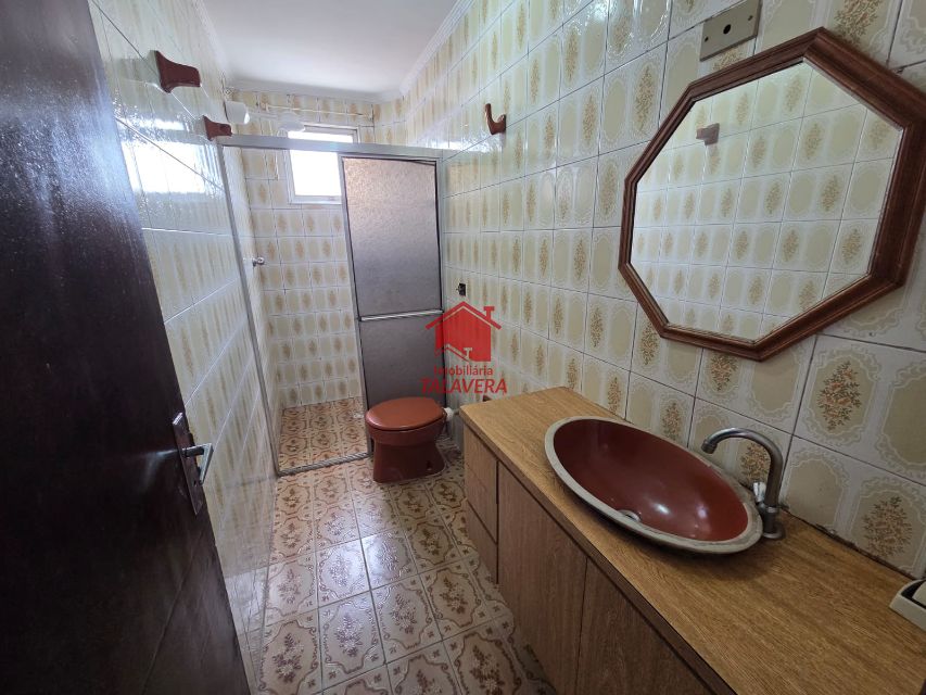 ed68d843-b482-43bd-bfa6-63aee381ae98-TALAVERA APARTAMENTO Osvaldo Cruz 20759 02 dormitórios - sala - banheiro social - cozinha - área de serviço - 01 vaga. Prédio com escada.