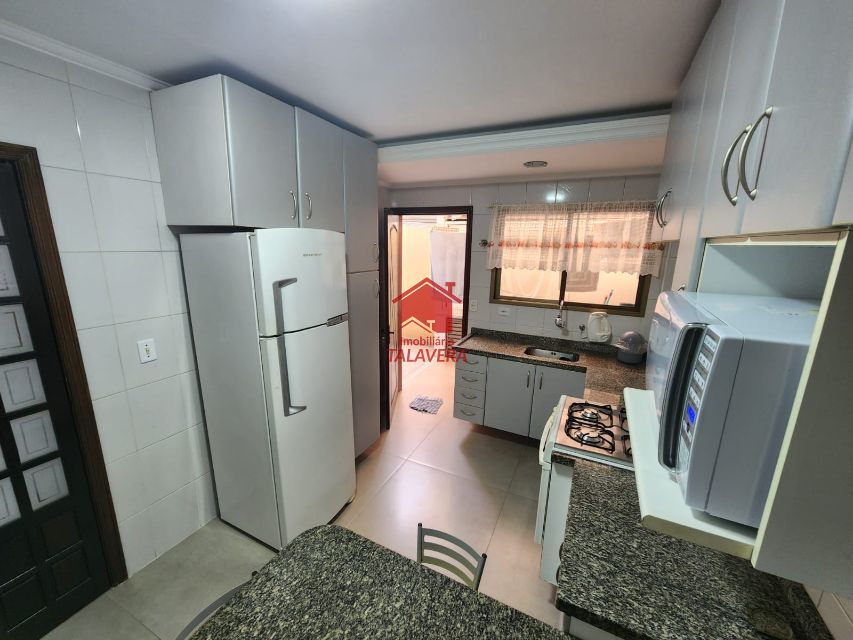 eec55dad-0af4-4543-bed9-2b06a05325e3-TALAVERA APARTAMENTO Santa Maria 19222 87m² planejado e ar condicionado nos cômodos - com 03 dormitórios (01 suíte)  - sala 02 ambientes com sacada - banheiro social - cozinha - área de serviço - 02 vagas. Prédio com elevador.