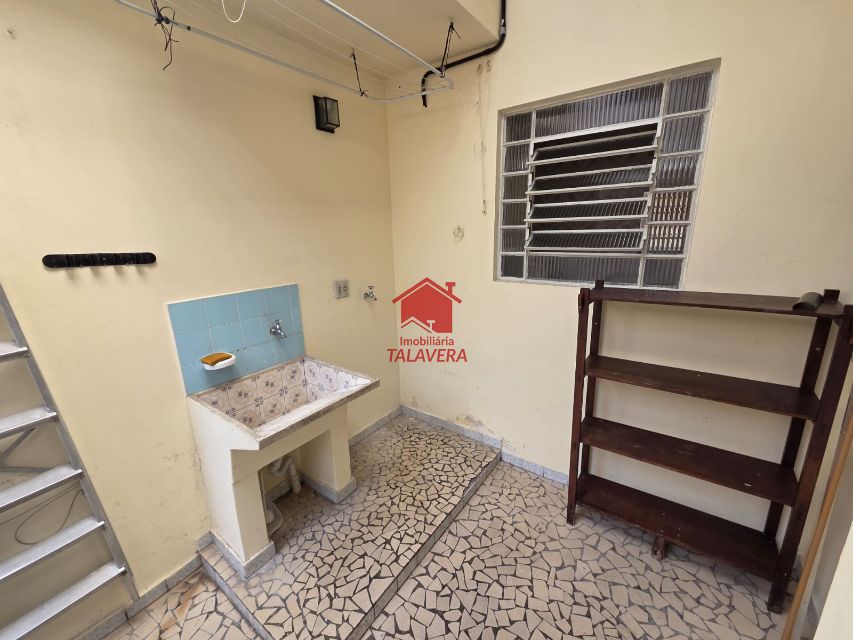 f120e338-a756-4a81-97e1-51868bc0d24a-TALAVERA CASA Maua 20529 Térrea  de 30m² com 01 dormitório, 01 cozinha ,01 banheiro ,01 área de serviço .

Imóvel fica bem localizado .

Vamos visitar?
